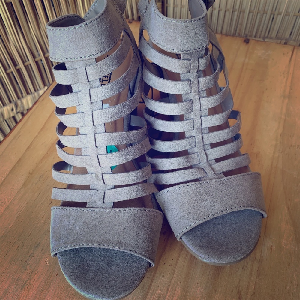 SEYCHELLES ‎ 2 3/4"  Wedge Sandals NWOT